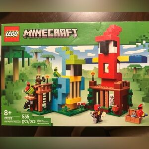 LEGO Minecraft the parrot house